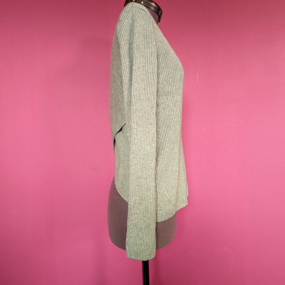 Aritzia Babaton Kitano Cross-Back Sweater in Light Sage Green size Small - Picture 2 of 10